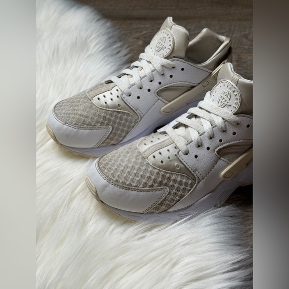 2018 Nike Air Huarache - Picture 7 of 12